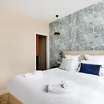 Pick A Flat\'S Apartment Near Place De La Bastille - Rue Du Faubourg Saint Antoine